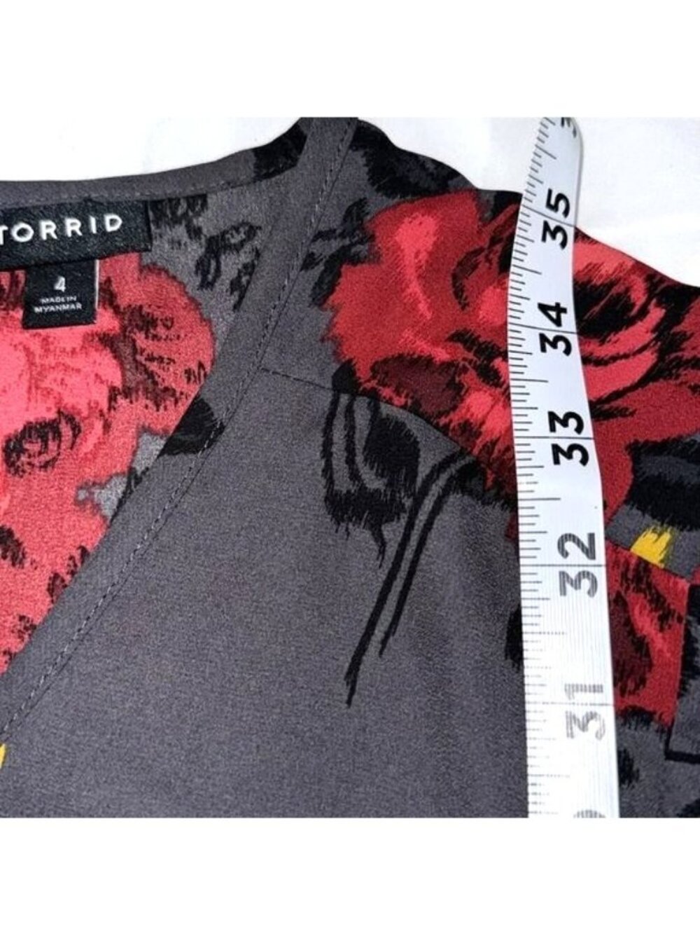 Torrid Womens Plus Size 4 Gray Floral Print Dress With Red Roses & Short Sleeves - Picture 2 of 7